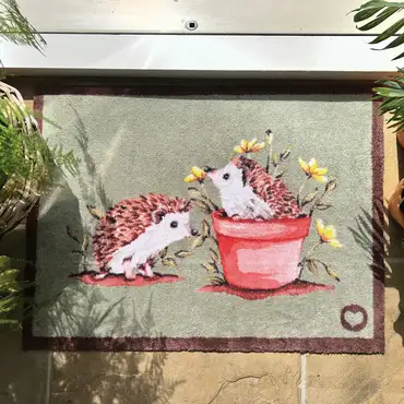 Hug Rug Hedgehog Friends 65x85 - image 2