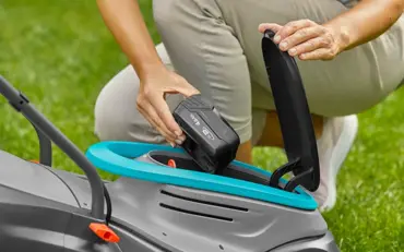 Lawnmower Powermax 32/18v Solo - image 3