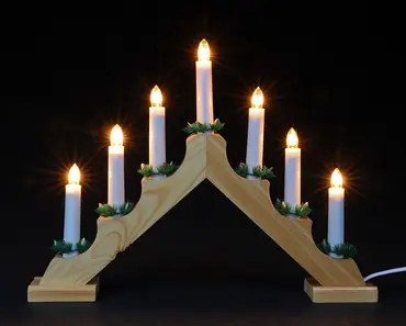 Pine Static 7 Bulb Candle Bridge