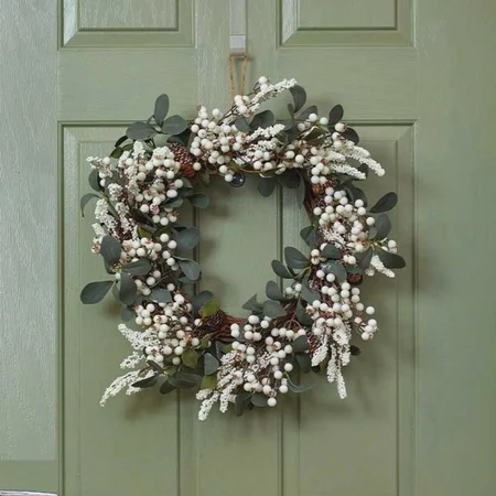 WinterBerry Wreath - image 2